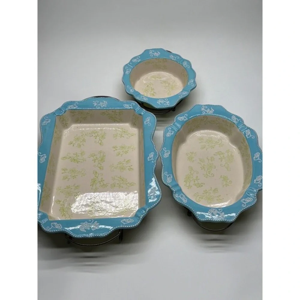 Temptations Floral Lace Blue‎ Ceramic Bakeware Set 3 Pieces with Metal Racks